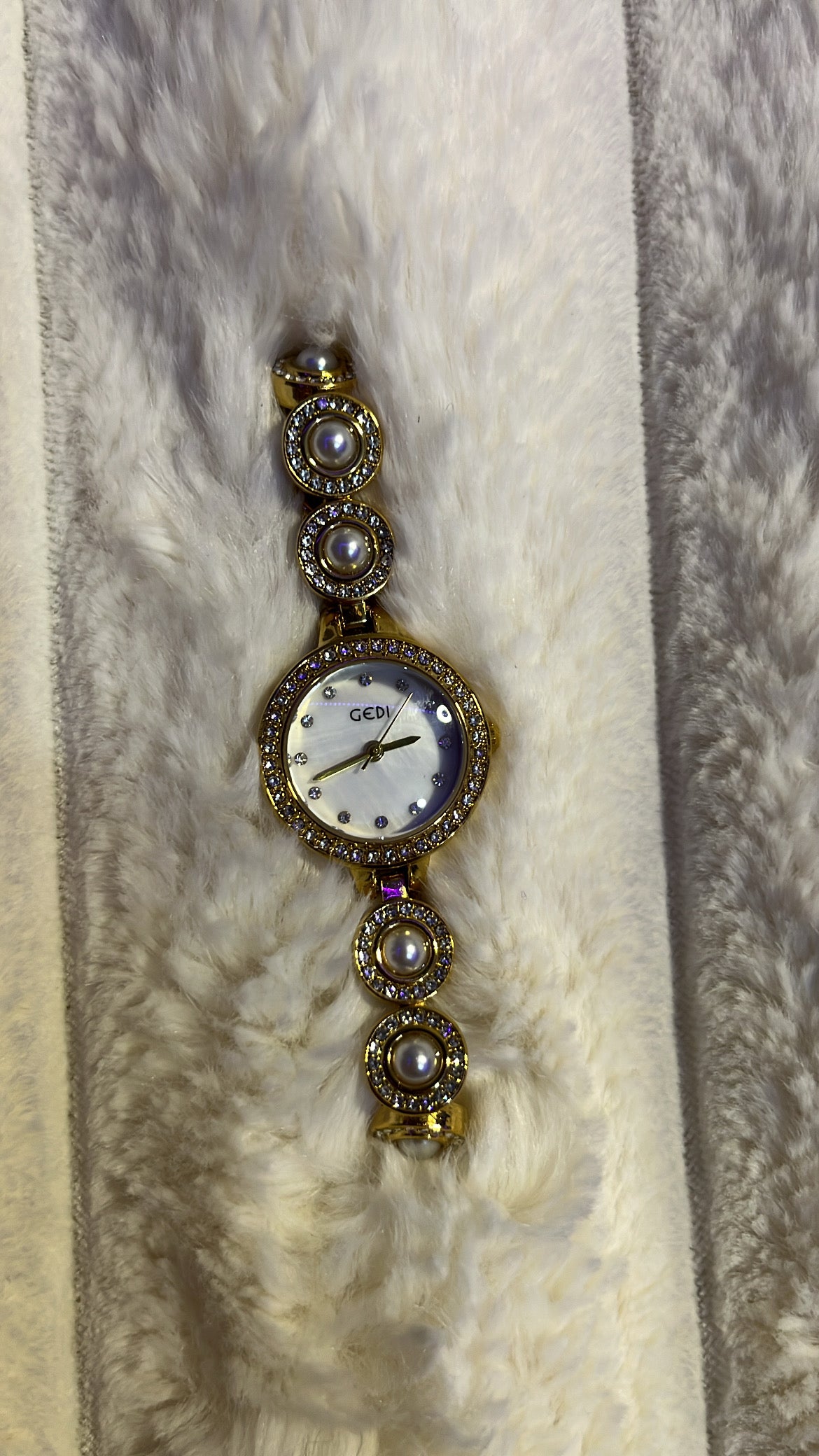 Montre Gédia Divina