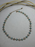 Collier Flowers Bleu Claire/Blanc ras de cou