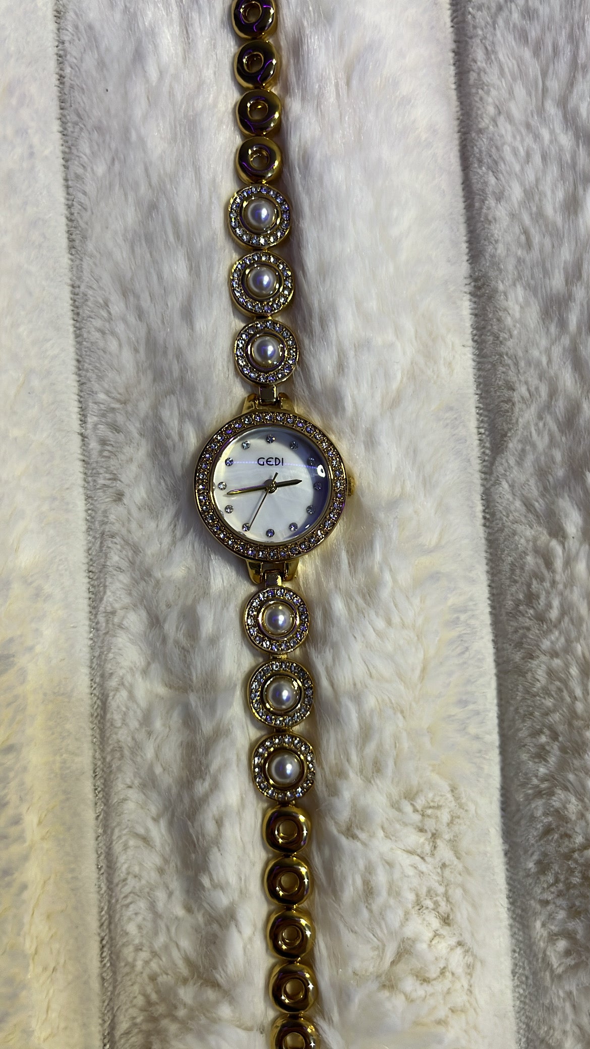 Montre Gédia Divina