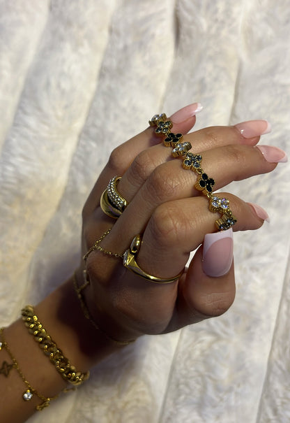 Flower White and Black