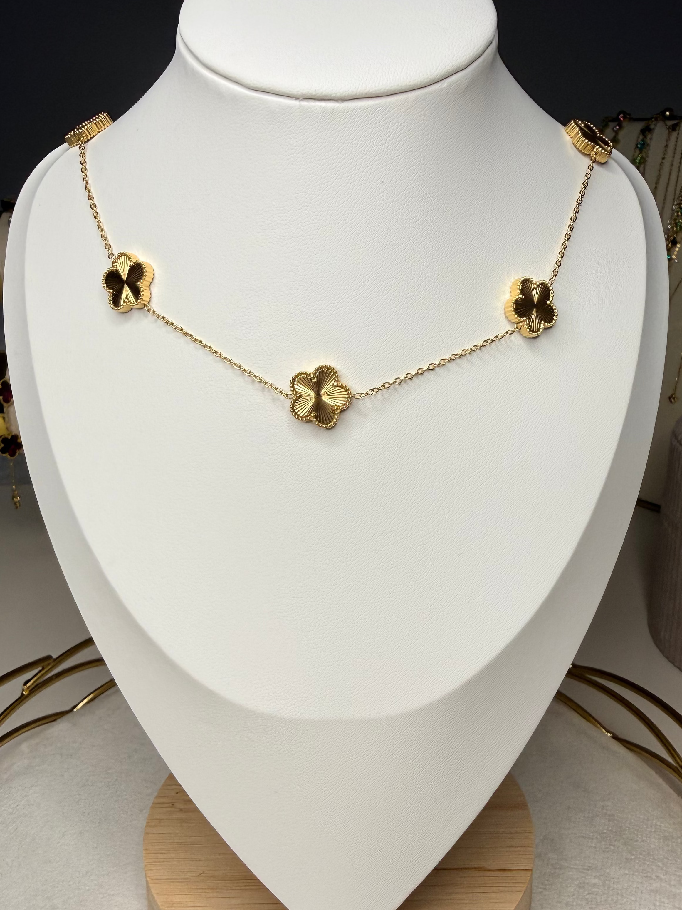 Collier Pétales D’Or